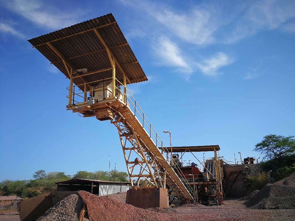 �չ����𣩵Ͽ�·ϣͭ��