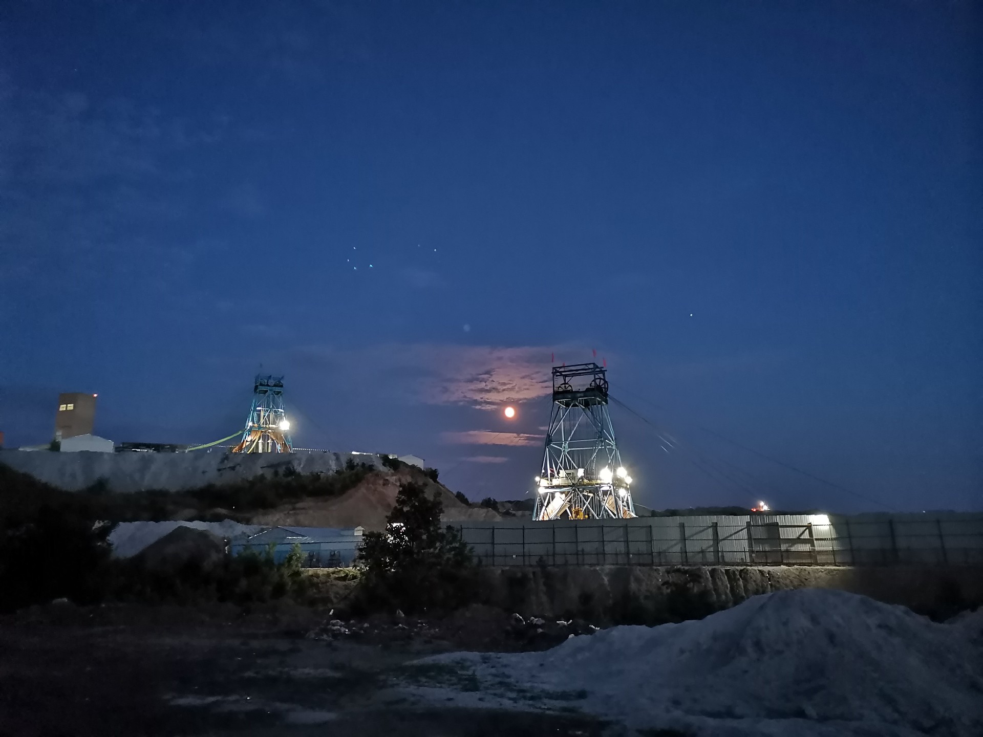 1642139992100661.jpg 月夜_副本.jpg